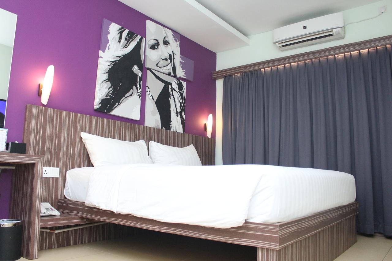 Os Style Hotel Batam Powered By Archipelago Batu Aji 外观 照片